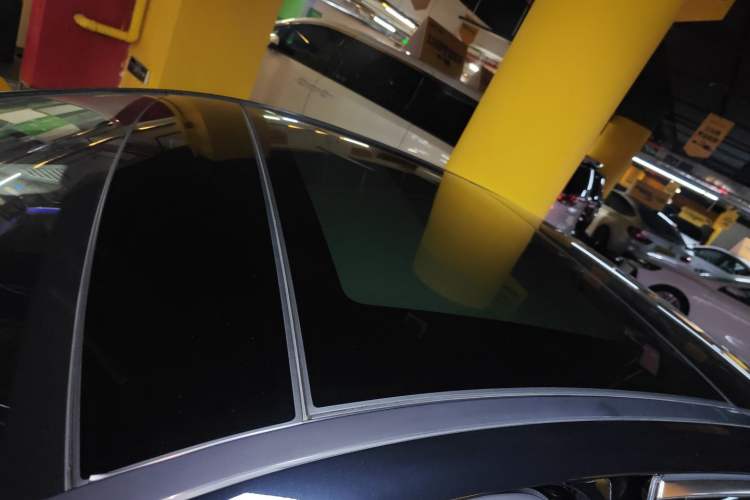 Used Mercedes-Benz E-Class 2020 Facelift E 260 L Sport Edition Roof