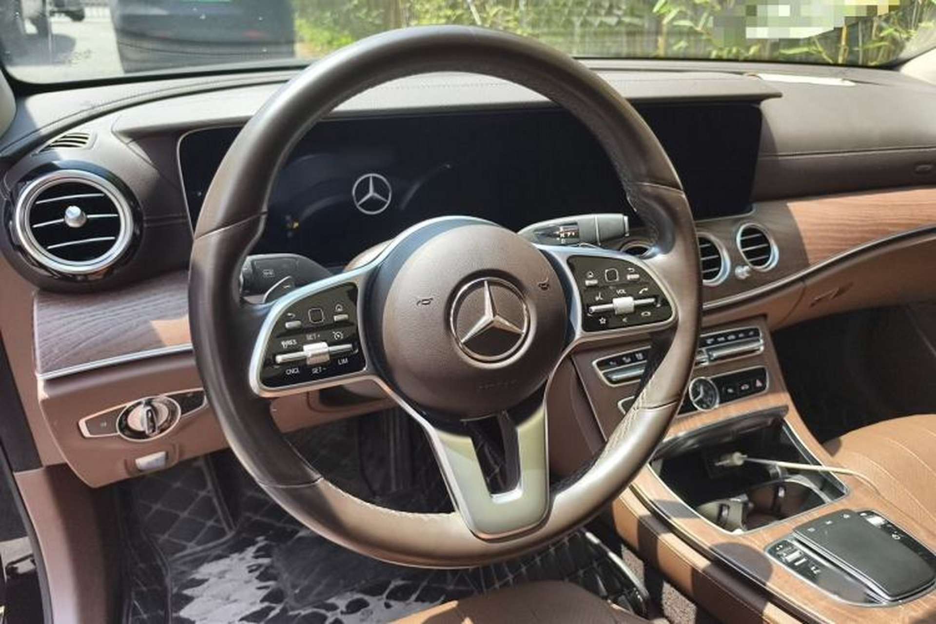 Used Mercedes-Benz E-Class 2020 Facelift E 300 L Stylish Edition Steering Wheel