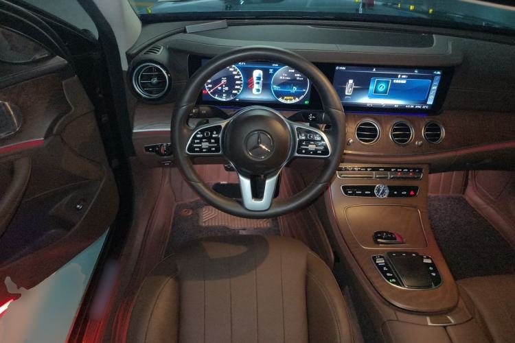 Used Mercedes-Benz E-Class 2020 E 300 L Luxury Model Steering Wheel