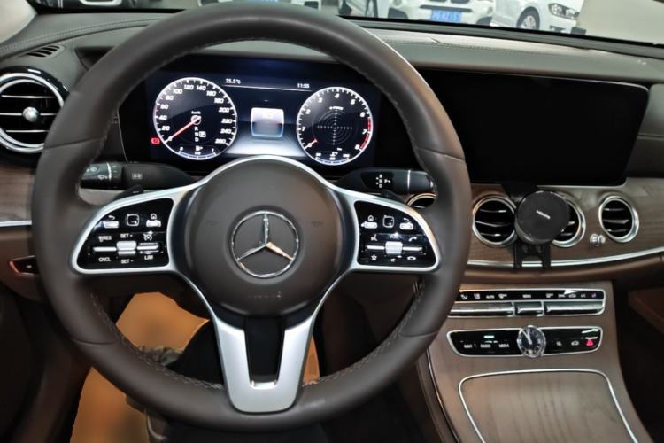 Used Mercedes-Benz E-Class 2020 Facelift E 260 L Steering Wheel