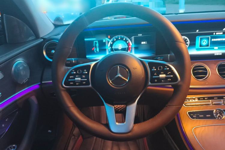 Used Mercedes-Benz E-Class 2020 Facelift E 300 L Stylish Edition Steering Wheel
