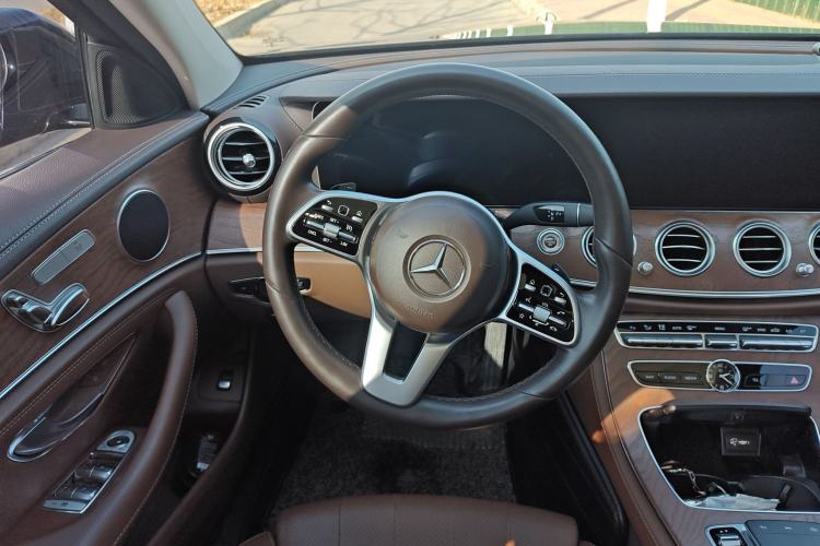 Used Mercedes-Benz E-Class 2020 Facelift E 260 L Steering Wheel