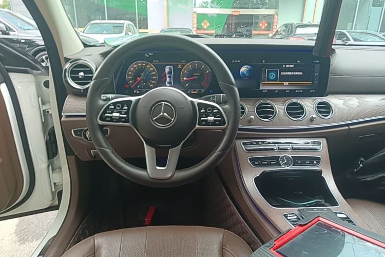 Used Mercedes-Benz E-Class 2020 Facelift E 300 L Stylish Edition Steering Wheel