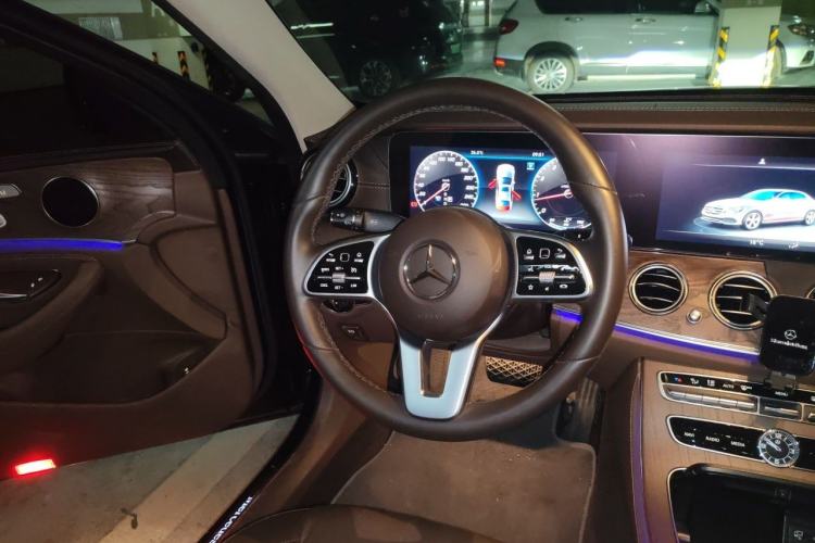 Used Mercedes-Benz E-Class 2020 Facelift E 300 L Stylish Edition Steering Wheel