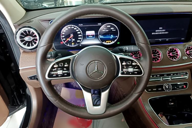 Used Mercedes-Benz E-Class 2020 Restyled E 300 L Exclusive Edition Steering Wheel