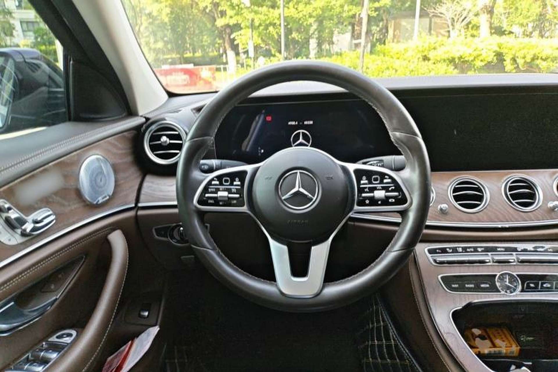 Used Mercedes-Benz E-Class 2020 Restyled E 300 L Exclusive Edition Steering Wheel