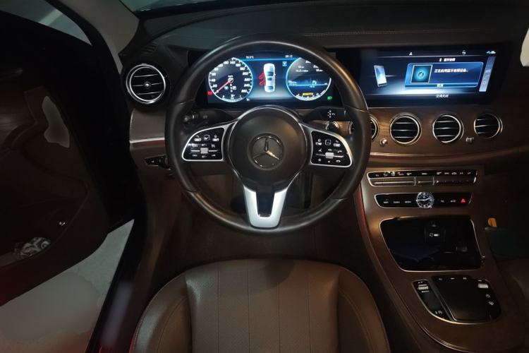 Used Mercedes-Benz E-Class 2020 E 300 L Luxury Model Steering Wheel
