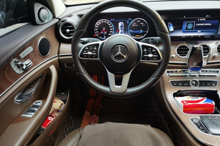 Used Mercedes-Benz E-Class 2020 Facelift E 300 L Stylish Edition Steering Wheel