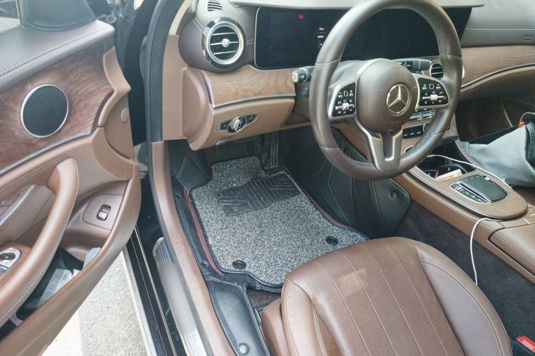 Used Mercedes-Benz E-Class 2020 Facelift E 300 L Stylish Edition Steering Wheel