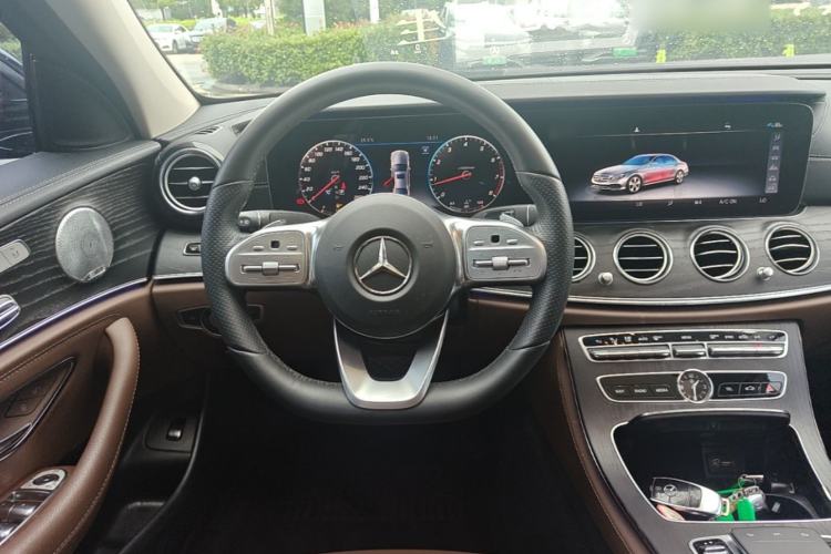 Used Mercedes-Benz E-Class 2020 Restyled E 300 L Sport Exclusive Edition Steering Wheel