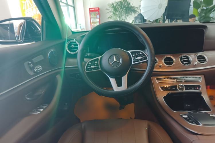 Used Mercedes-Benz E-Class 2020 Facelift E 300 L Stylish Edition Steering Wheel
