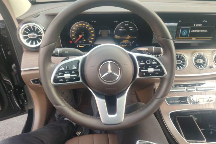Used Mercedes-Benz E-Class 2020 Restyled E 300 L Exclusive Edition Steering Wheel