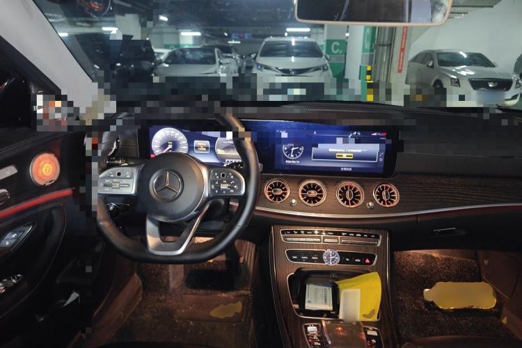 Used Mercedes-Benz E-Class 2020 Restyled E 300 L Sporty and Stylish Edition Steering Wheel