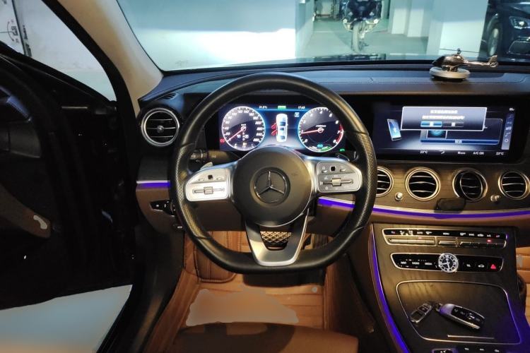Used Mercedes-Benz E-Class 2020 Facelift E 260 L Sport Edition Steering Wheel