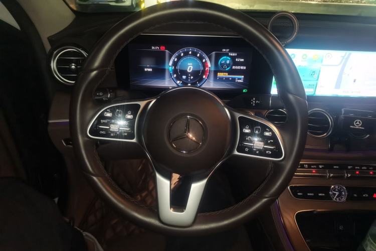 Used Mercedes-Benz E-Class 2020 Restyled E 300 L Exclusive Edition Steering Wheel