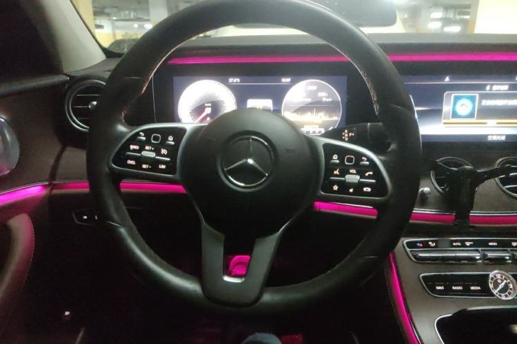 Used Mercedes-Benz E-Class 2020 Restyled E 300 L Exclusive Edition Steering Wheel