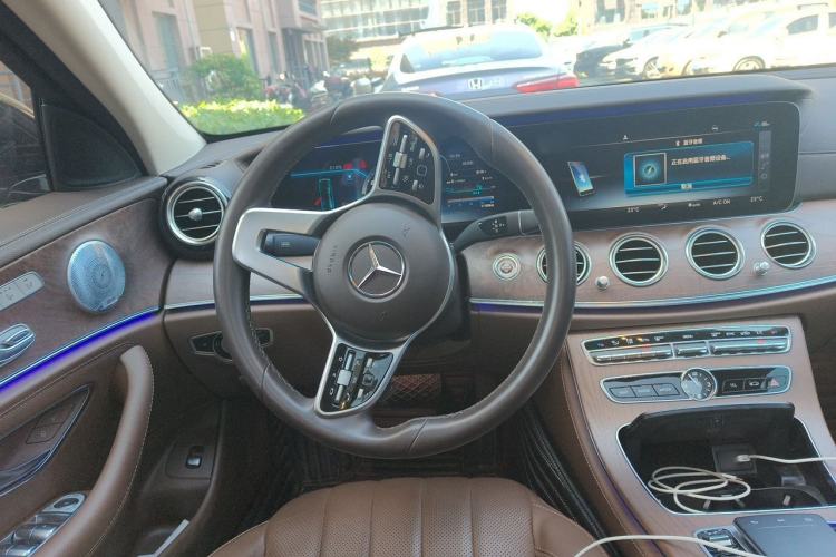 Used Mercedes-Benz E-Class 2020 Restyled E 300 L Exclusive Edition Steering Wheel