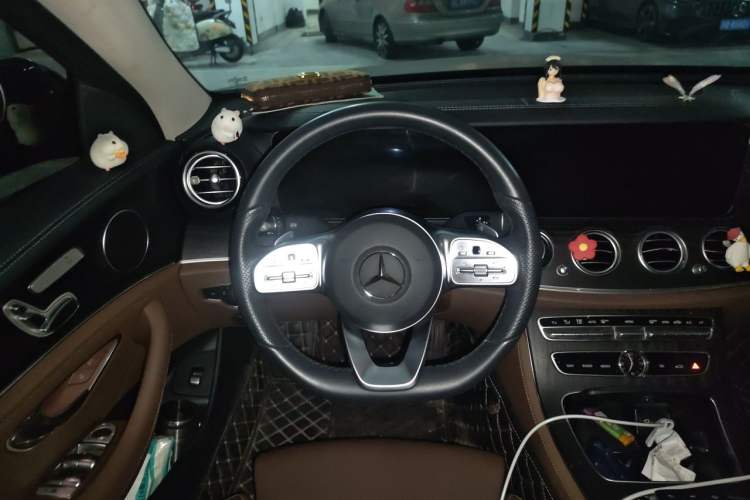 Used Mercedes-Benz E-Class 2020 E 260 L Sport Edition Steering Wheel