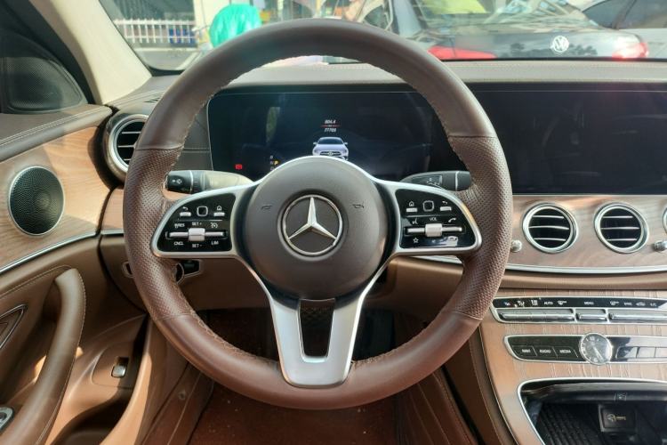 Used Mercedes-Benz E-Class 2020 Facelift E 300 L Stylish Edition Steering Wheel