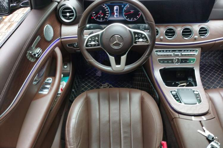 Used Mercedes-Benz E-Class 2020 Restyled E 300 L Exclusive Edition Steering Wheel