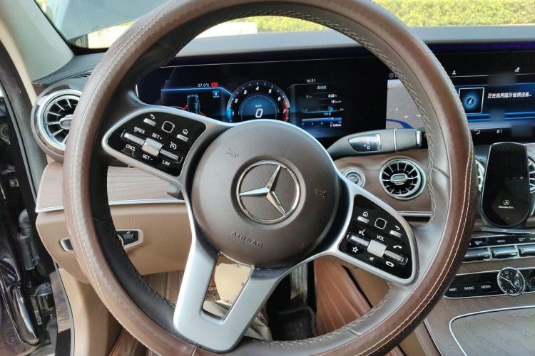 Used Mercedes-Benz E-Class 2020 Facelift E 300 L Stylish Edition Steering Wheel