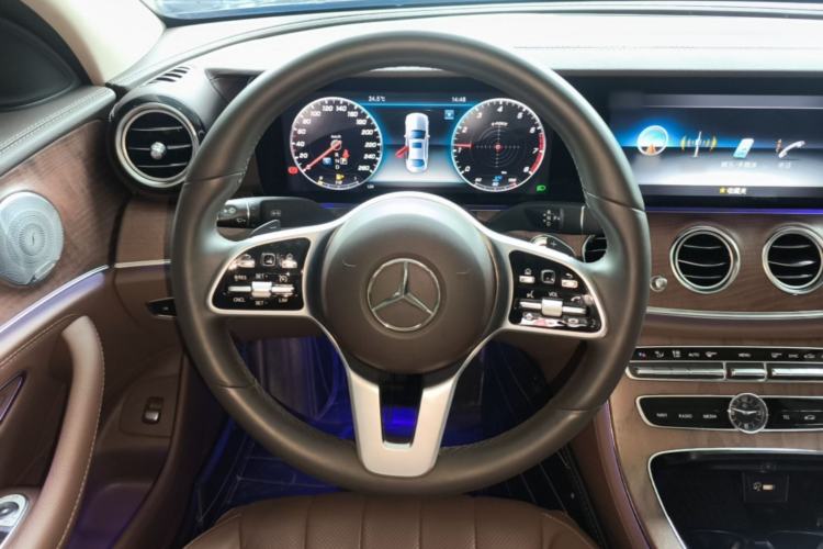 Used Mercedes-Benz E-Class 2020 Restyled E 300 L Exclusive Edition Steering Wheel