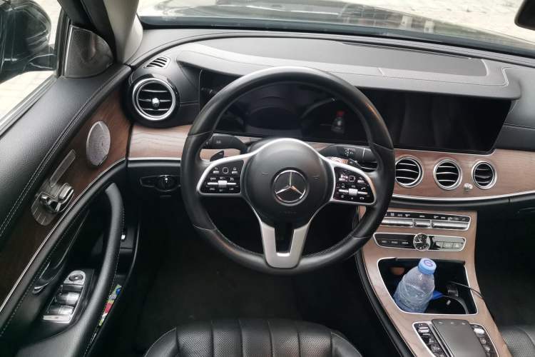 Used Mercedes-Benz E-Class 2020 Restyled E 300 L Exclusive Edition Steering Wheel
