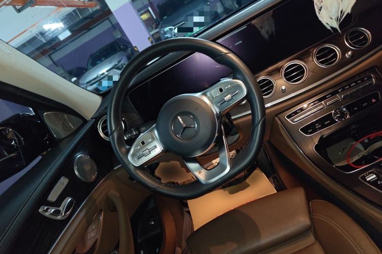 Used Mercedes-Benz E-Class 2020 Facelift E 260 L Sport Edition Steering Wheel