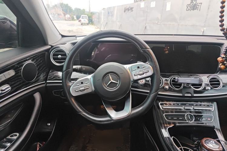 Used Mercedes-Benz E-Class 2020 Restyled E 300 L Sporty and Stylish Edition Steering Wheel