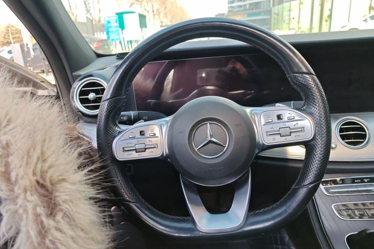 Used Mercedes-Benz E-Class 2020 E 260 Sport Edition 4MATIC Steering Wheel