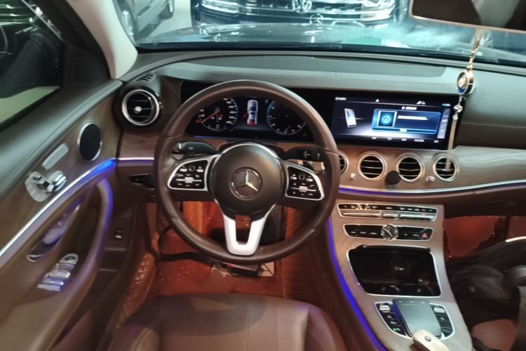 Used Mercedes-Benz E-Class 2020 Facelift E 300 L Stylish Edition Steering Wheel