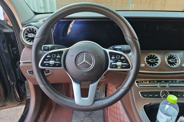 Used Mercedes-Benz E-Class 2020 Facelift E 300 L Stylish Edition Steering Wheel