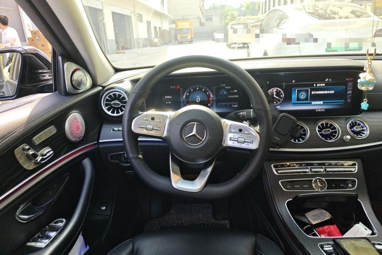 Used Mercedes-Benz E-Class 2020 Restyled E 300 L Sporty and Stylish Edition Steering Wheel