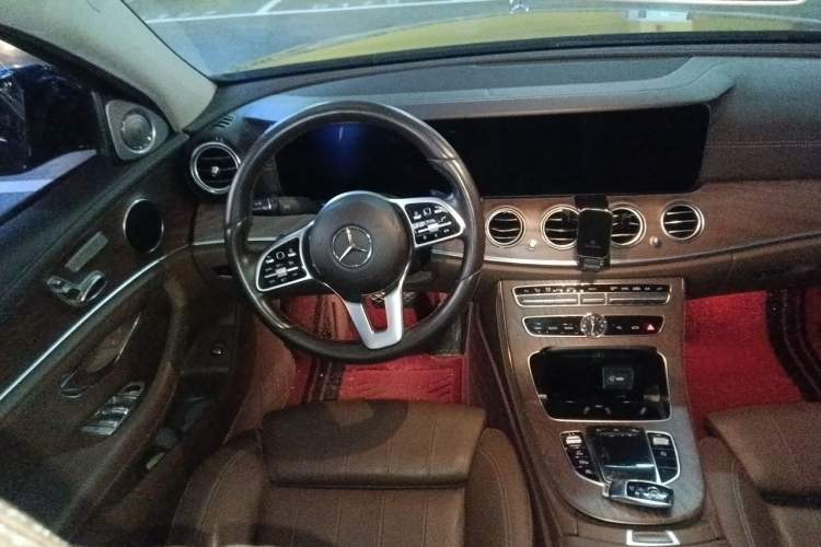 Used Mercedes-Benz E-Class 2020 E 260 L Steering Wheel