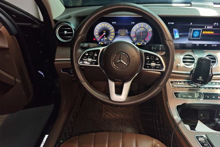 Used Mercedes-Benz E-Class 2020 Restyled E 300 L Exclusive Edition Steering Wheel
