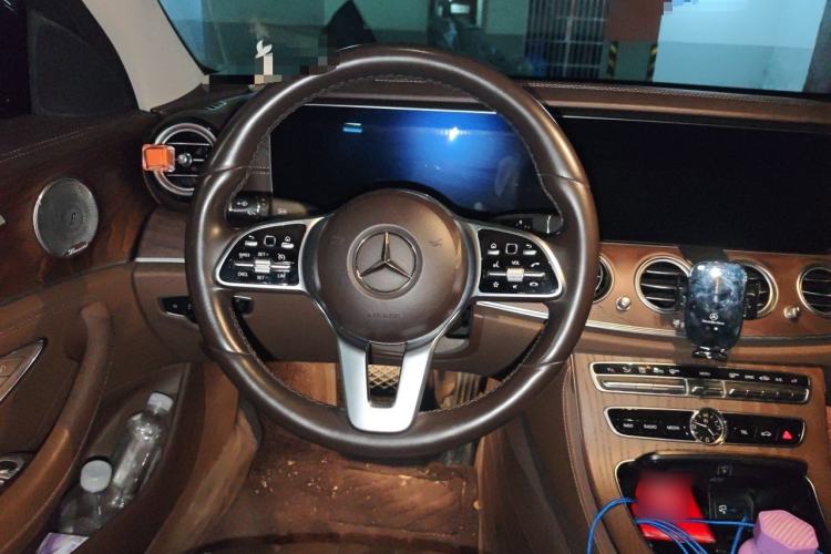 Used Mercedes-Benz E-Class 2020 Restyled E 300 L Exclusive Edition Steering Wheel