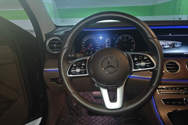 Used Mercedes-Benz E-Class 2020 E 300 L Luxury Model Steering Wheel