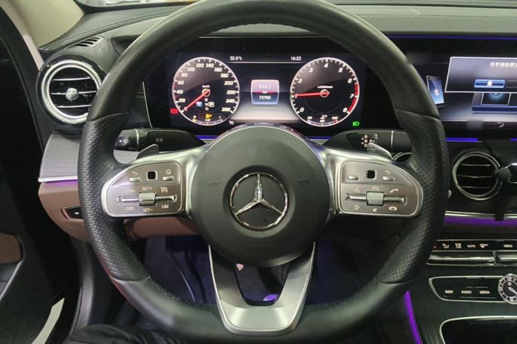 Used Mercedes-Benz E-Class 2020 Restyled E 300 L Sporty and Stylish Edition Steering Wheel