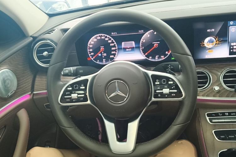 Used Mercedes-Benz E-Class 2020 Restyled E 300 L Exclusive Edition Steering Wheel