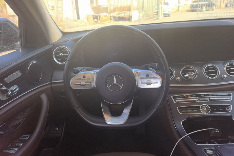 Used Mercedes-Benz E-Class 2020 Restyled E 300 L Sporty and Stylish Edition Steering Wheel