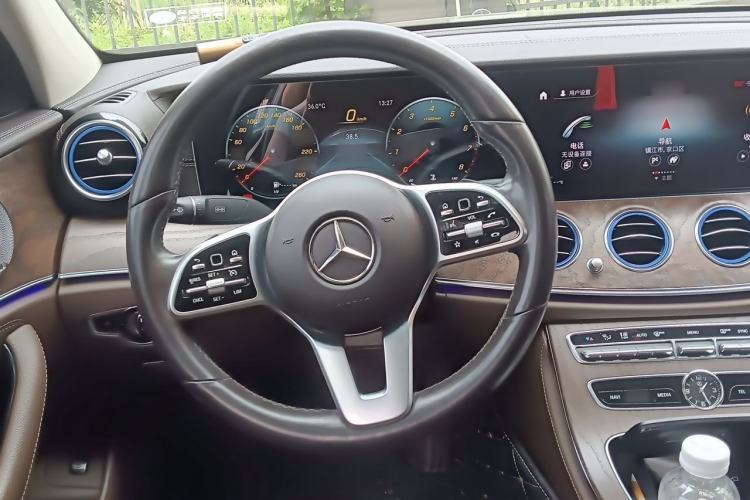 Used Mercedes-Benz E-Class 2020 Restyled E 300 L Exclusive Edition Steering Wheel