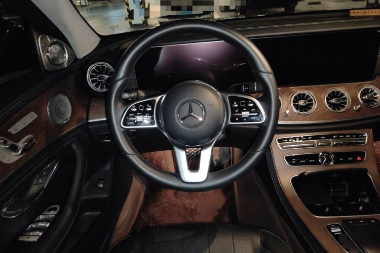 Used Mercedes-Benz E-Class 2020 Facelift E 300 L Stylish Edition Steering Wheel