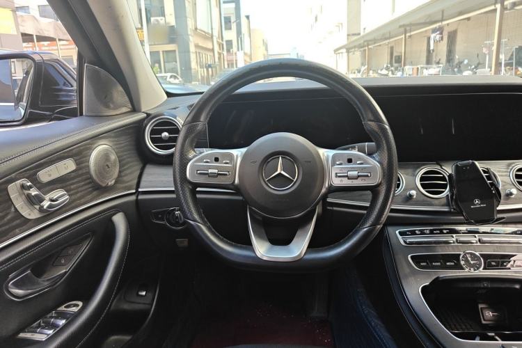 Used Mercedes-Benz E-Class 2020 Restyled E 300 L Sporty and Stylish Edition Steering Wheel