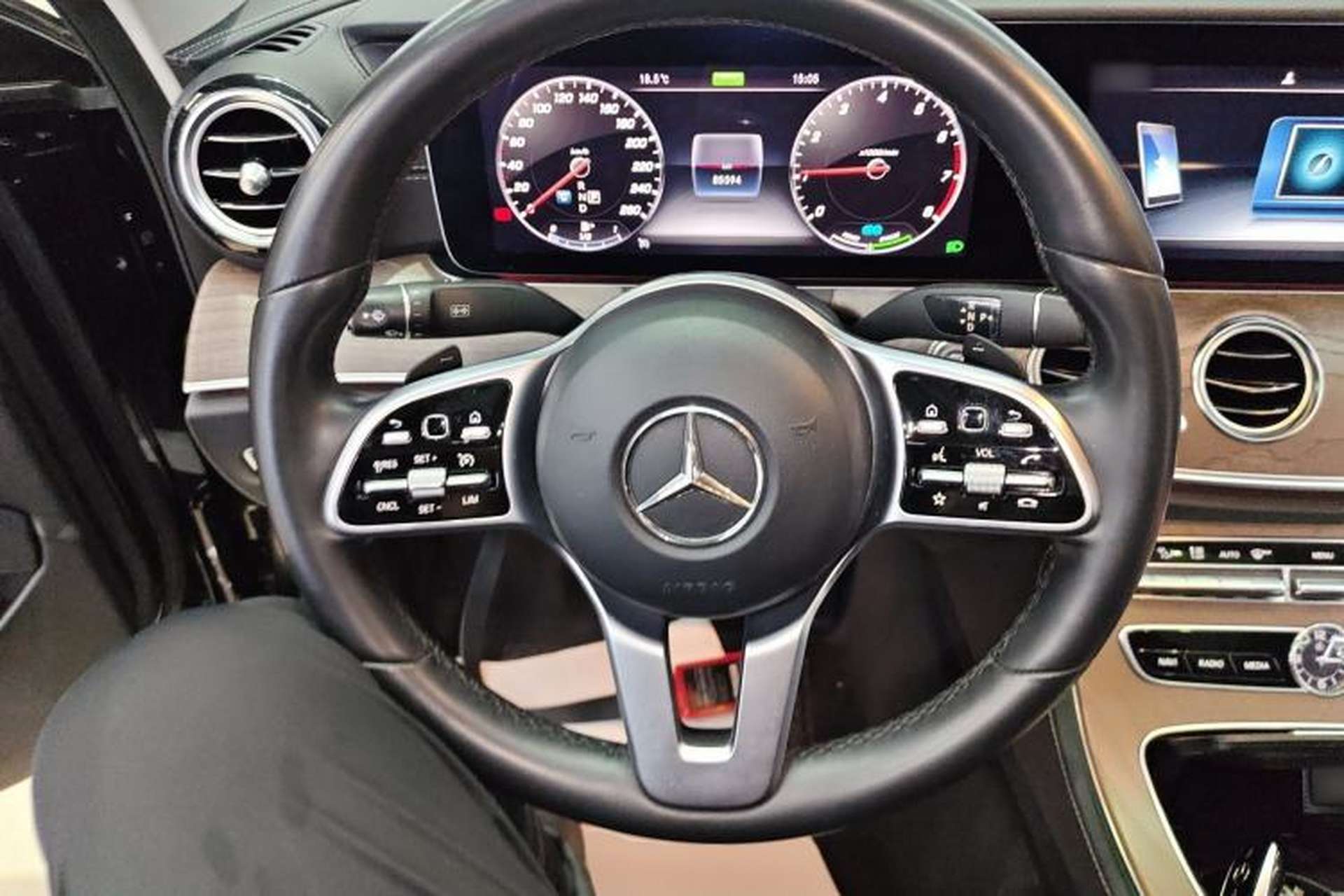 Used Mercedes-Benz E-Class 2020 Facelift E 260 L Steering Wheel