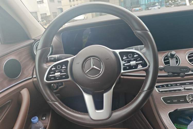 Used Mercedes-Benz E-Class 2020 Facelift E 300 L Stylish Edition Steering Wheel