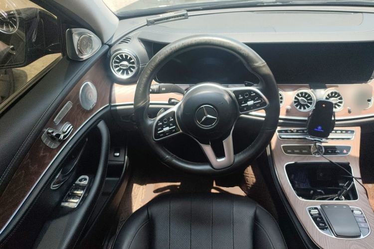 Used Mercedes-Benz E-Class 2020 E 300 L Luxury Model Steering Wheel