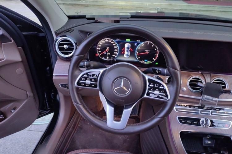 Used Mercedes-Benz E-Class 2020 E 260 L 4MATIC Steering Wheel
