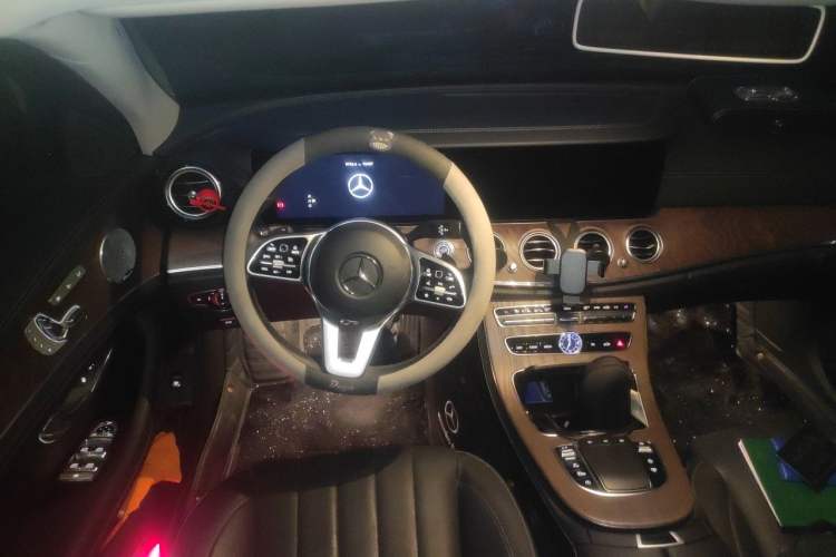 Used Mercedes-Benz E-Class 2020 E 300 L Luxury Model Steering Wheel