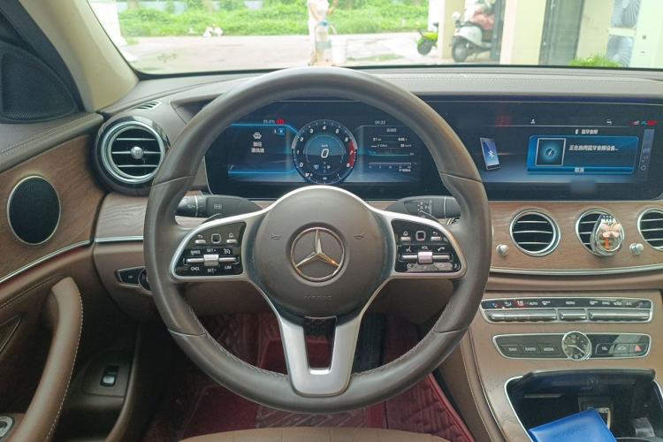 Used Mercedes-Benz E-Class 2020 Facelift E 300 L Stylish Edition Steering Wheel