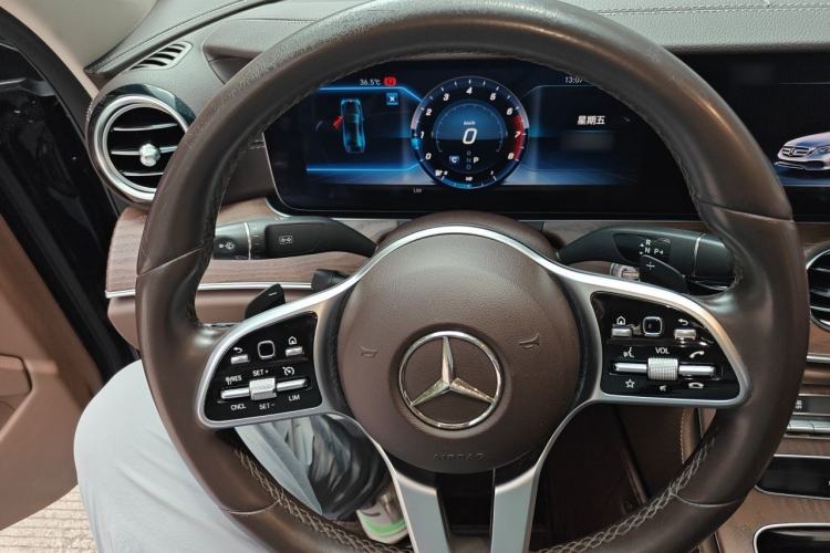 Used Mercedes-Benz E-Class 2020 Facelift E 300 L Stylish Edition Steering Wheel
